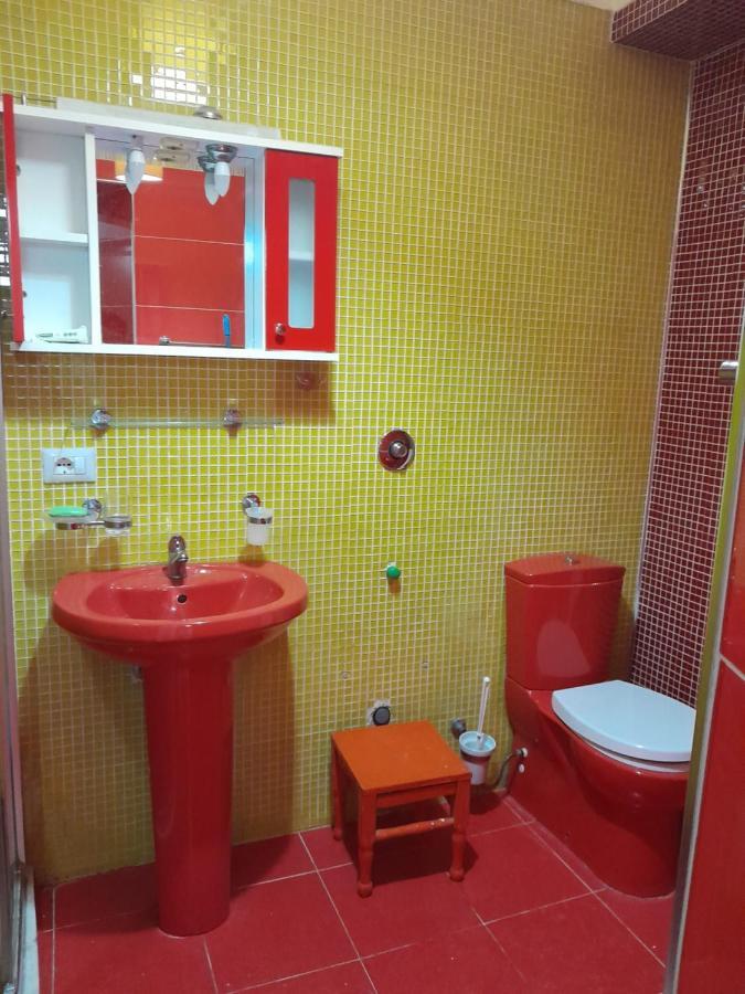 City Center Apartment Niko 04 Tirana Esterno foto